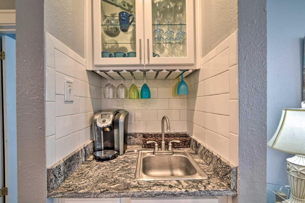 Port Aransas Condo With Outdoor Pool - Pets Welcome! Mustang Beach Exteriér fotografie